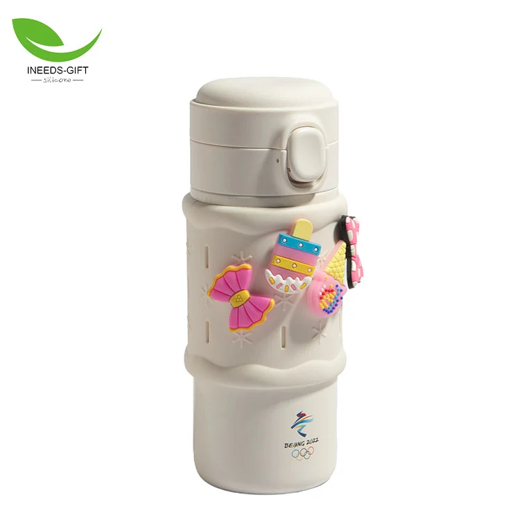 Bouteille d'eau isolée pour enfants
